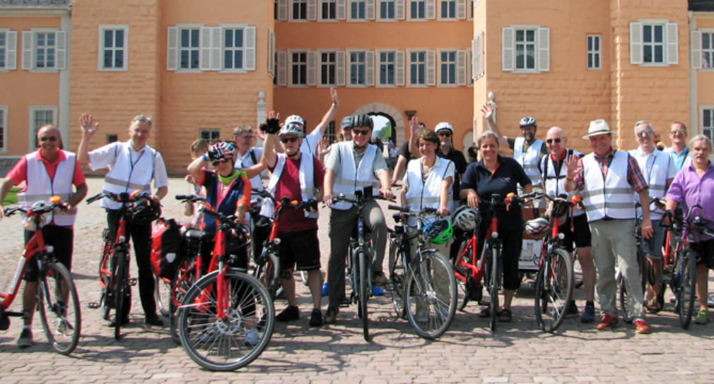 Finanzstaatssekretärin Gisela Splett bei der Schlösser-Radtour (Gruppenbild)
