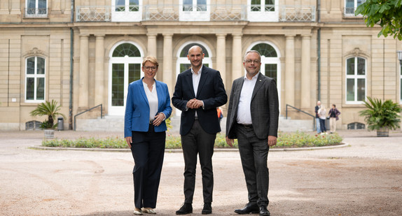 Finanzstaatssekretärin Lindlohr, Finanzminister Bayaz und Ministerialdirekor Engling