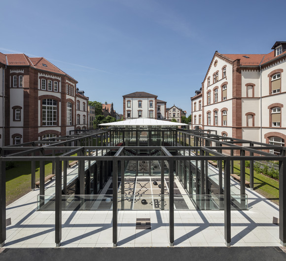 Vermögen und Bau Centrum für Asienwissenschaften und Transkulturelle Studien (CATS) Das neue Centrum für Asienwissenschaften und Transkulturelle Studien (CATS) der Universität Heidelberg