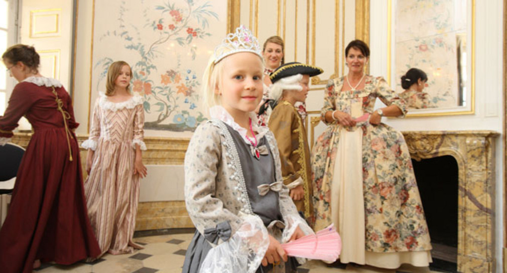 Kinderführung in einem Schloss (Quelle: Staatliche Schlösser und Gärten Baden-Württemberg)