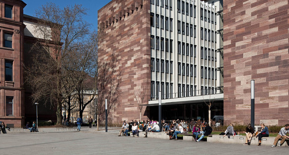 Das Kollegiengebäude II der Universität Freiburg / Foto: Ingeborg F. Lehmann Fotodesign