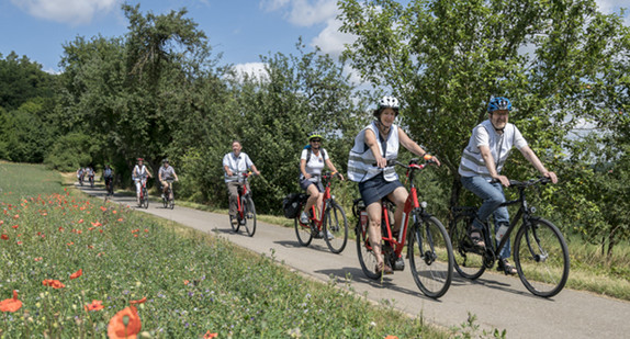 1. Schlösser-Fahrradtour der Staatlichen Schösser und Gärten Baden-Württemberg mit  Staatssekretärin Gisela Splett.