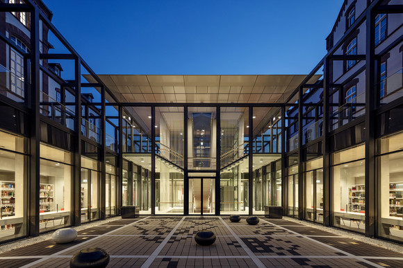 Vermögen und Bau Centrum für Asienwissenschaften und Transkulturelle Studien (CATS) Das neue Centrum für Asienwissenschaften und Transkulturelle Studien (CATS) der Universität Heidelberg
