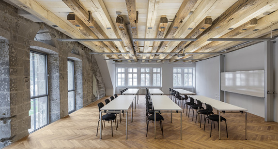 Evangelisches Seminar Kloster Maulbronn, Musiksaal (Dachgeschoss Herrendorment Nord)