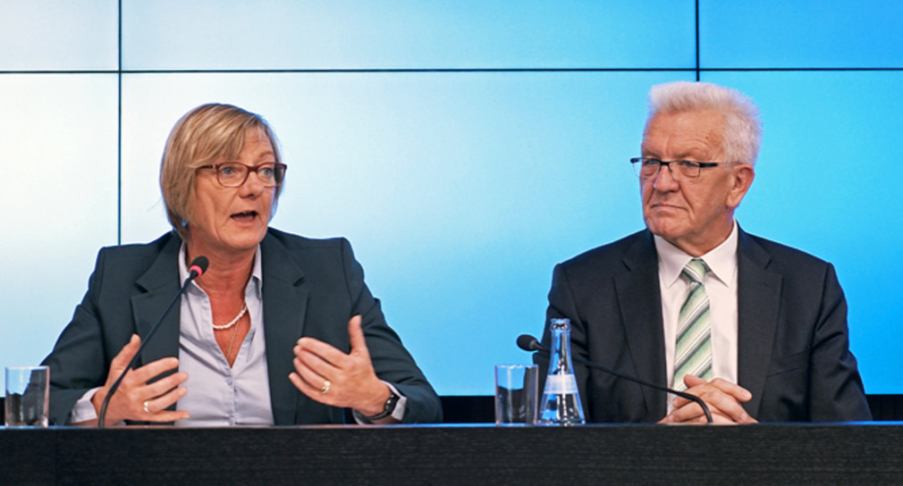 Finanzministerin Edith Sitzmann stellt den Entwurf für den Doppelhaushalt 2018/19 vor. Foto: Finanzministerium