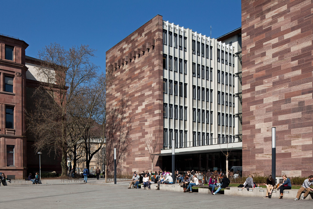 Das Kollegiengebäude II der Universität Freiburg / Foto: Ingeborg F. Lehmann Fotodesign