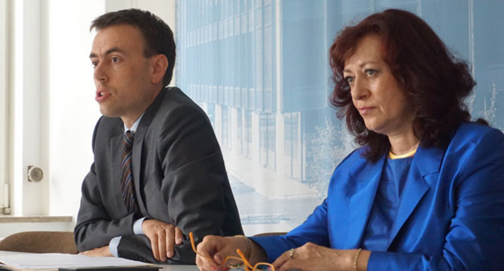 Konjunktur Positive Entwicklung der Wirtschaft im Land Finanz- und Wirtschaftsminister Nils Schmid und Dr. Carmina Brenner, Präsidentin des Statistischen Landesamts, stellen die Konjunkturdaten vor.