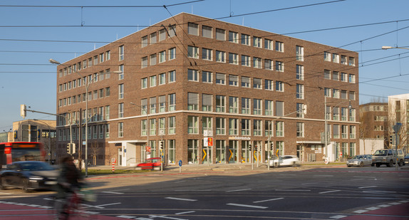 Zentrales Prozessgebäude Freiburg Gebäudeansicht von Außen