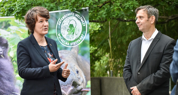 Staatsekretärin Gisela Splett informierte sich unter anderem über den Schutz der Sumatranashörner. Foto: Wilhelma Stuttgart