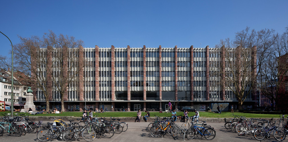 Das Kollegiengebäude II der Universität Freiburg / Foto: Ingeborg F. Lehmann Fotodesign