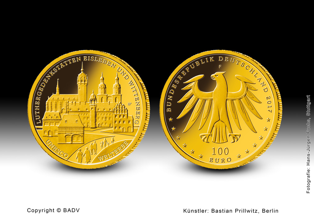 Die 100-Euro-Goldmünze „Luthergedenkstätten Eisleben und Wittenberg“ aus der Serie UNESCO Welterbe.