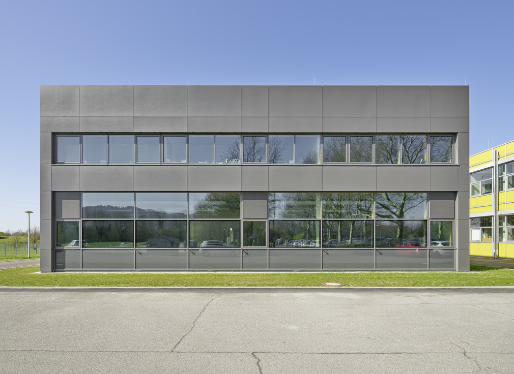 Neubau des „Peter-Osypka-Institute for Pacing and Ablation“ (POI) an die Hochschule Offenburg 