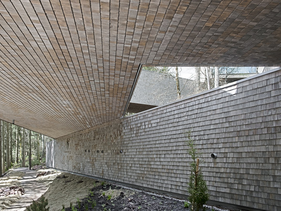 Besucherzentrum Nationalpark Schwarzwald Ansicht Süd: Fassade mit Untersicht Riegel