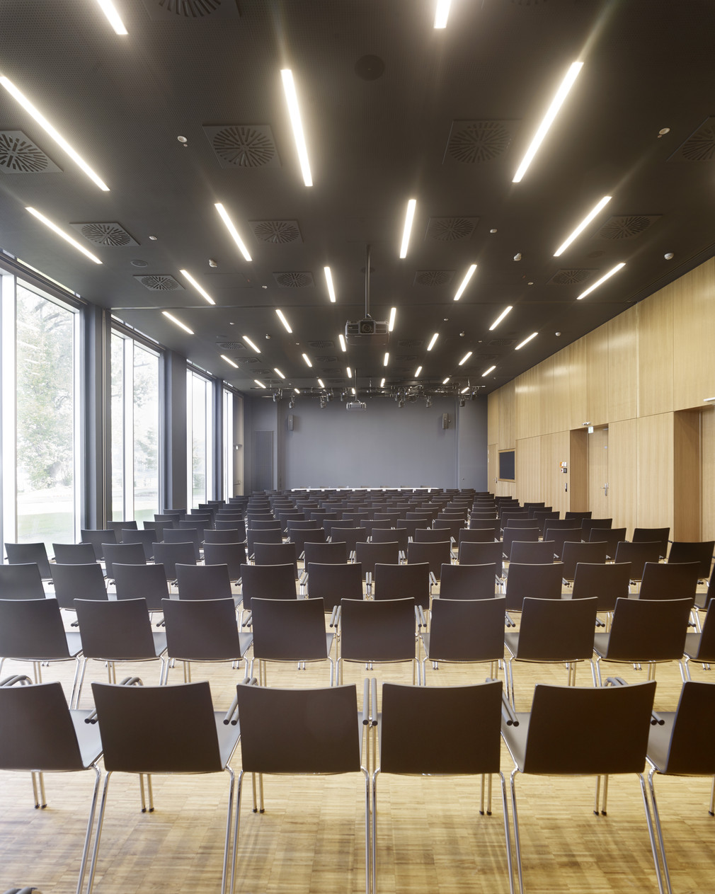 Das neue Seminargebäude der HTWG Konstanz. Bilder: wolframjanzerarchitekturbilder