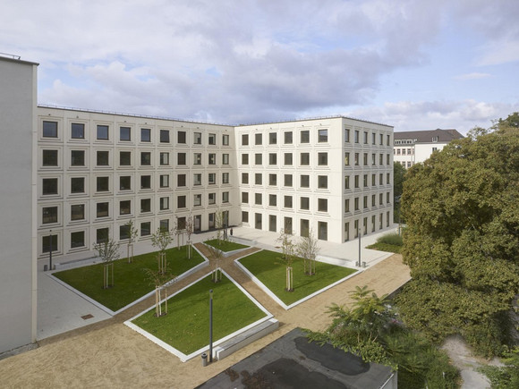 Hochbau Neues Gebäude für die Uni Mannheim Bild: Roland Halbe