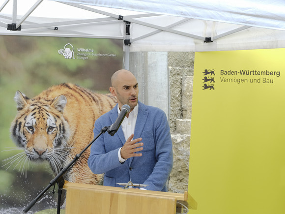 Vermögen und Bau Eröffnung der neuen Anlage für Amur-Tiger in der Wilhelma Wilhelma Schlüsselübergabe Rede Finanzminister Bayaz Baden-Württemberg