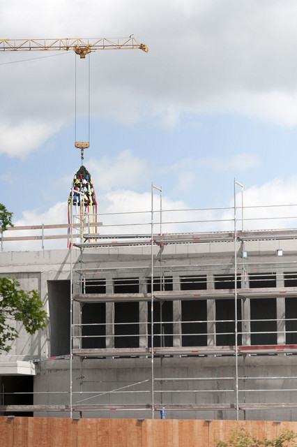 Vermögen und Hochbau Richtfest für das neue Oberlandesgericht Stuttgart in Stammheim Richtfest für das neue Oberlandesgericht Stuttgart in Stammheim am 22. Juni 2016